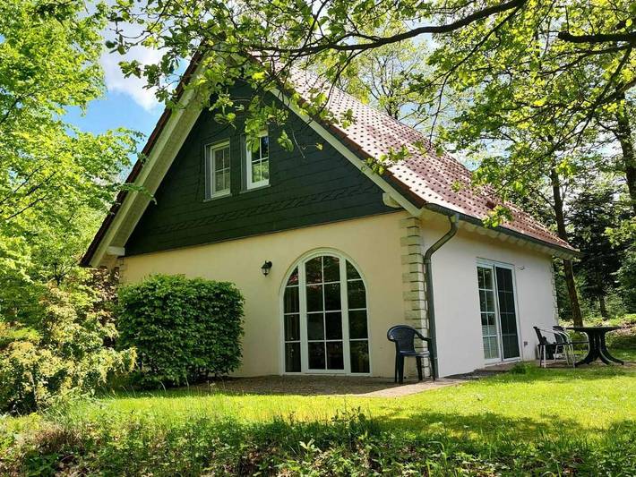 Ferienhaus für 4 Personen, mit Sauna und Garten sowie Terrasse - 1
