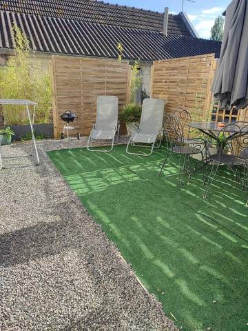 Gîte pour 4 personnes, avec jardin et terrasse à Chevincourt