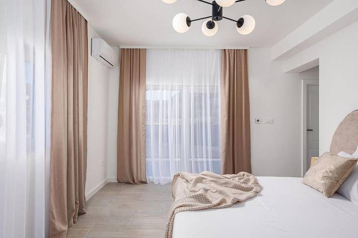 Schönes Haus in Trilj mit Sauna in Dalmatinisches Zagora