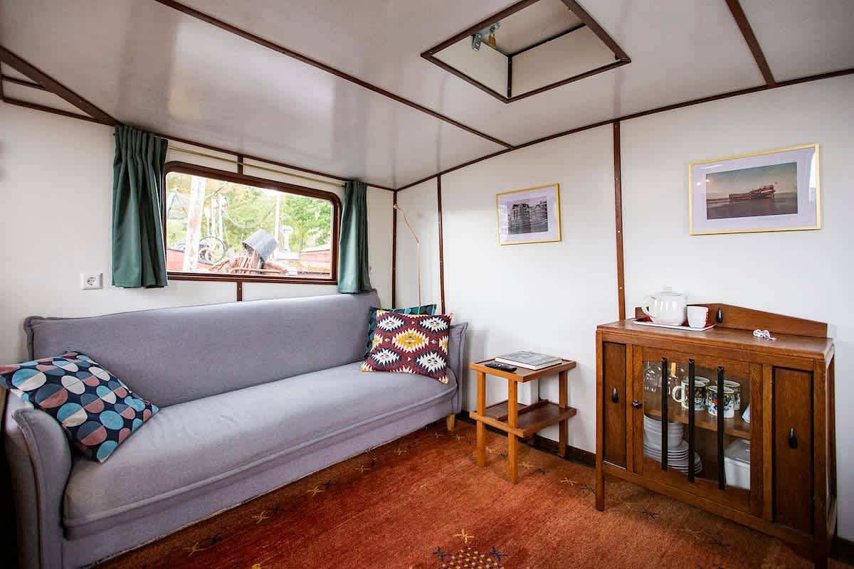 Marie's Houseboat Studio in Amsterdam Centre in Costa Holandesa