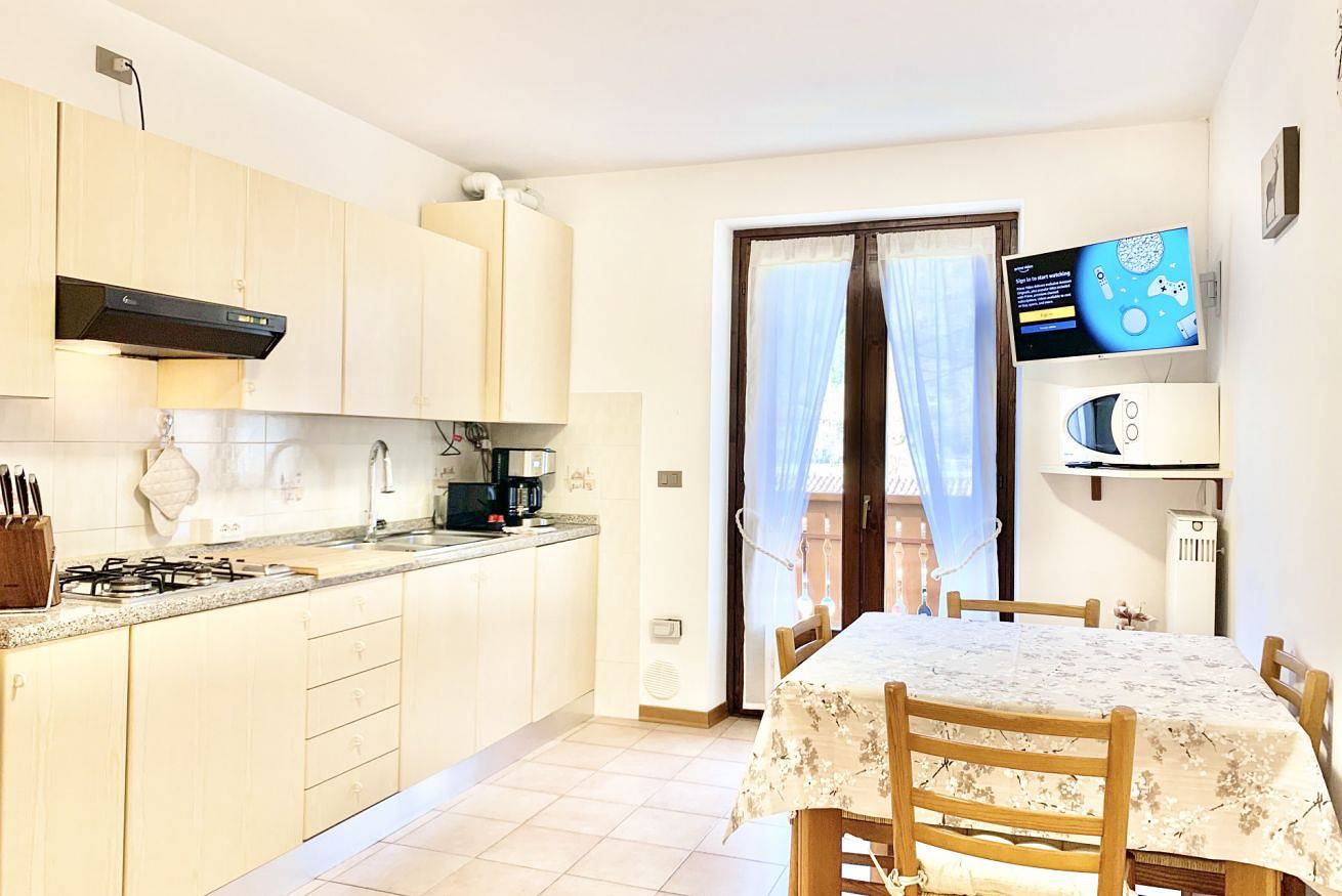 Ganze Wohnung, Casa Lucia Duplex Plus nur 100 mt vom See in Pieve di Ledro, Ledro