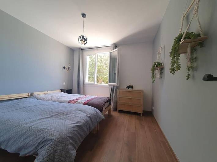 Location de vacances pour 6 personnes, avec jardin ainsi que terrasse et piscine, animaux acceptés à La Baume-de-Transit - 4