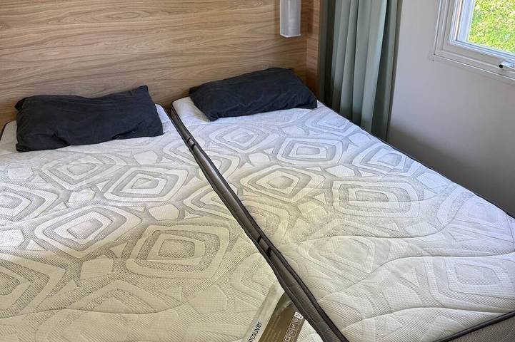 Location de vacances pour 6 personnes, avec Jacuzzi ainsi que Jardin et Piscine à Loray - 3