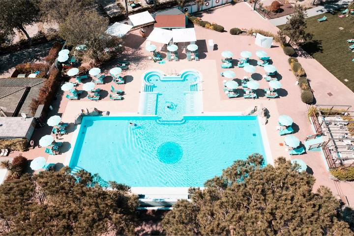 Camping für 4 Personen, mit Terrasse und Pool in Grado - 2