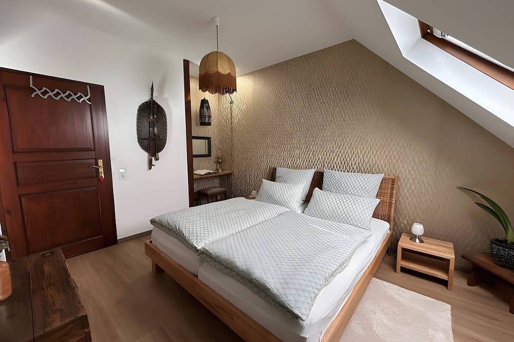 Ganze Wohnung, 2 Ferienwohnungen mit Garten & Terrasse im Wald – 9 Personen - für Familien & Freundesgruppen in Ottenhöfen im Schwarzwald, Mittlerer Schwarzwald