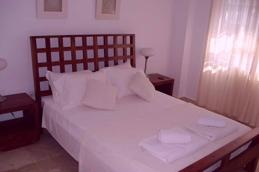 Schöne Villa in Strandnähe. Abgeschiedener Garten mit privatem Pool. in Playa Nueva Umbría, El Portil