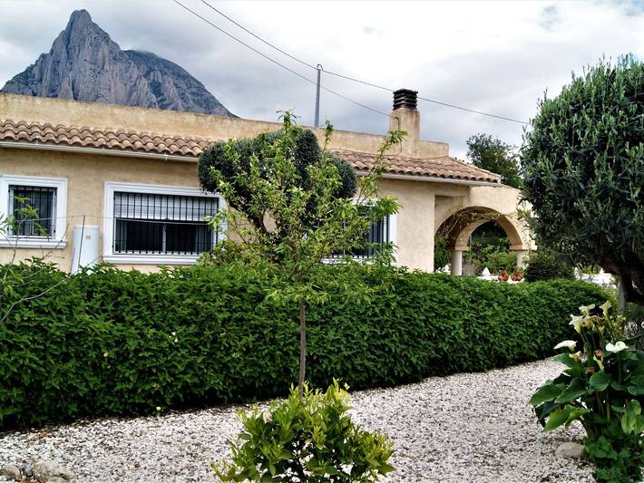 Vakantiehuis voor 6 personen, with Terras and Tuin as well as Zwembad in Finestrat