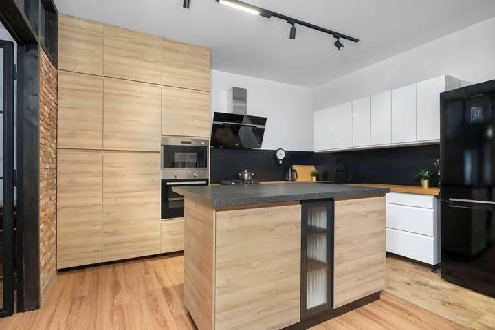 Spacious House in a Quiet Neighbourhood of Poznan by Noclegi Renters in Posen, Großpolen