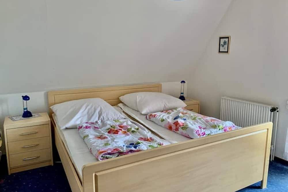 Ganze Wohnung, Apartment with a view of the dyke for up to 4 people. (Opal) in Büsum, Dithmarschen