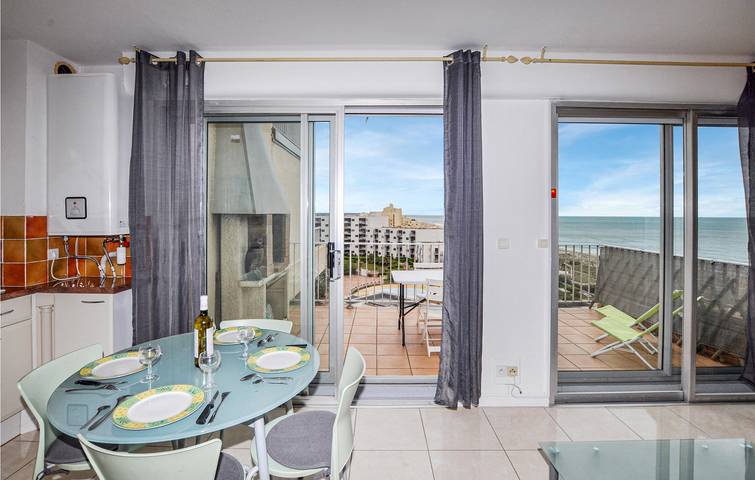 Ganze Ferienwohnung, Appartement mit Meerblick, Parkplatz und TV in Le Barcarès, Côte d'Améthyste