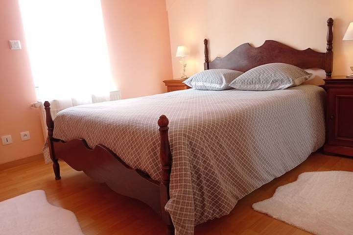 Maison spacieuse à 300 m de la mer. Jardin abrité in Luc-sur-Mer, Région de Caen