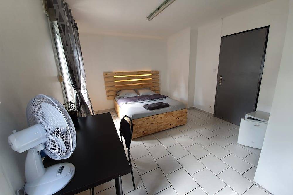 Chambre double sanitaire privatif in Vandœuvre-lès-Nancy, Région de Nancy