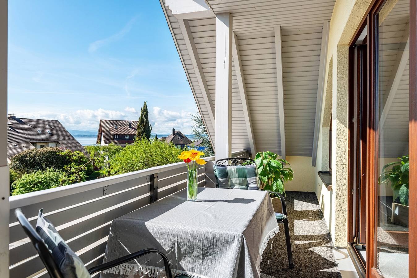 Ganze Wohnung, Ferienwohnung Nr1" mit Balkon und Wi-Fi in Immenstaad, Immenstaad am Bodensee