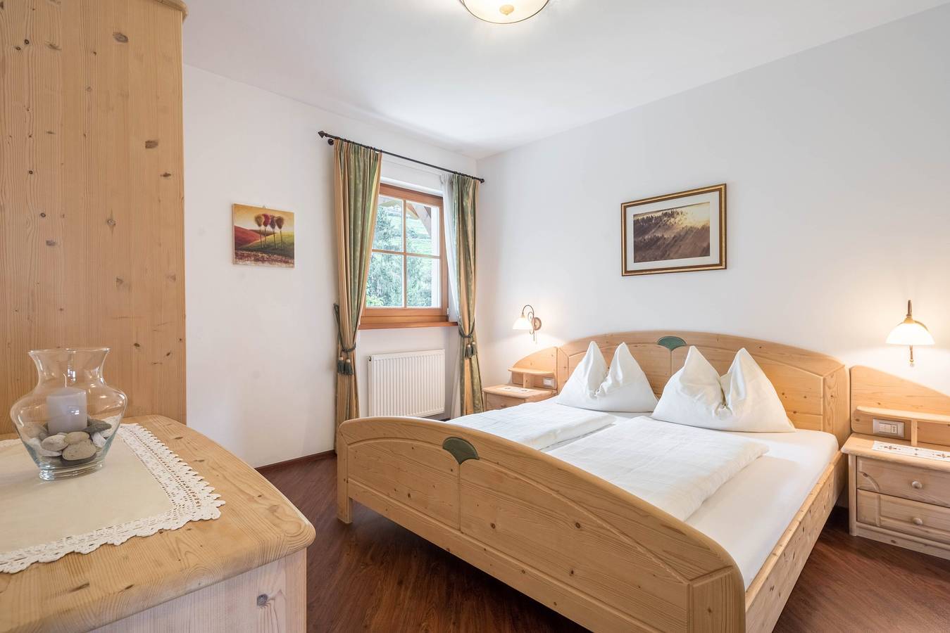 Appartamento intero, Appartamento di vacanza "Tischlerhof - Typ B" con Wi-Fi, terrazza e vista sulle montagne in Comune di Tirolo, Val Passiria