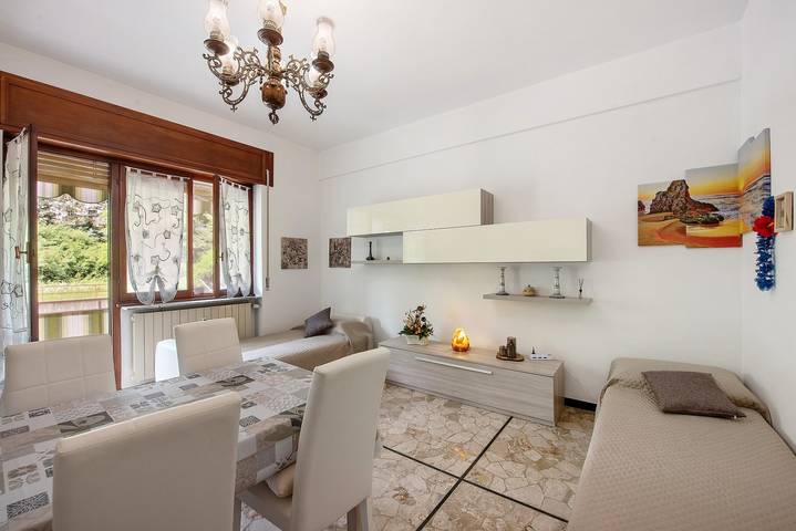 Entire apartment, Apartment 'La Casa Della Gioia' with Balcony and Wi-Fi in Serravalle Scrivia, Alessandria Province