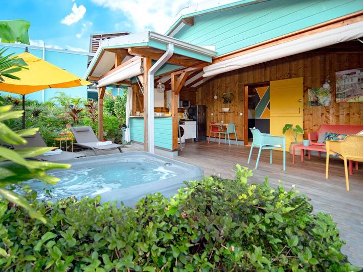 Cottage pour 3 personnes, avec jacuzzi ainsi que jardin et terrasse