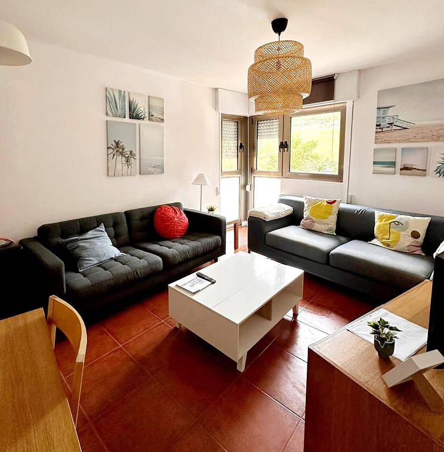 Apartamento entero, Two-Bedroom Apartment in Playa de El Tostadero (San Vicente de la Barquera), San Vicente de la Barquera
