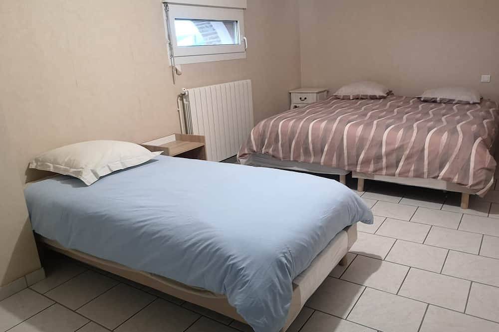 Apartamento entero, Fully equipped detached house, on a beautiful estate.  in Tarn y Garona