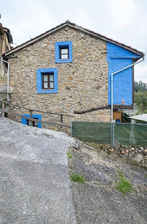 Three-Bedroom House in Sama, Langreo