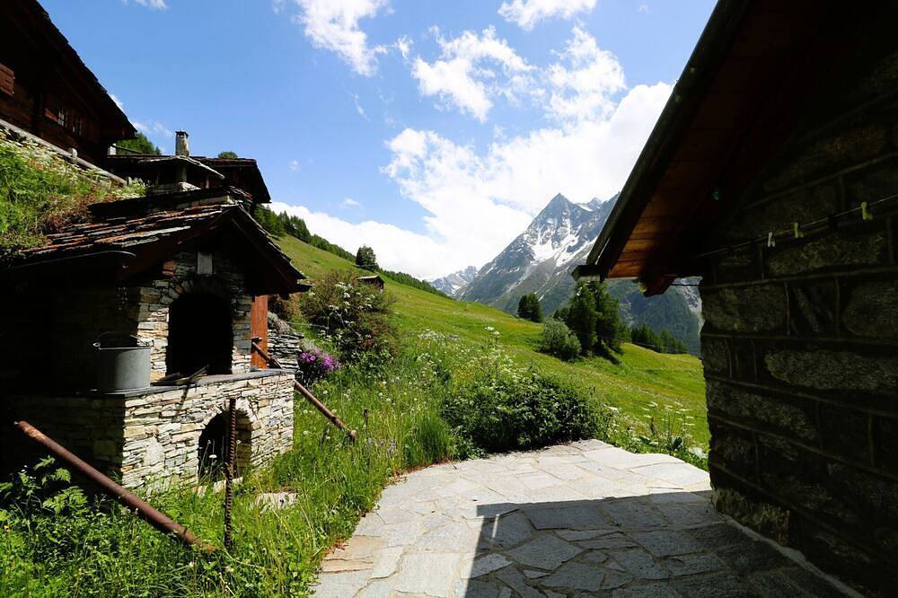 Mayen Motau - Retour à l'essentiel | La Forclaz in Evolène, Walliser Alpen
