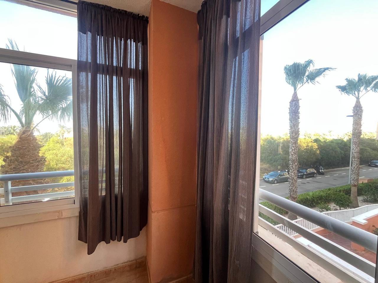Entire apartment, Holiday apartment for 7 people with terrace in La Manga del Mar Menor, Cartagena