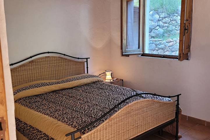 Location de vacances pour 7 personnes, avec jacuzzi ainsi que terrasse et jardin, animaux acceptés à Maratea - 3