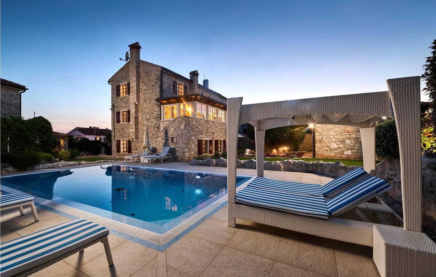 Reizende 2-Zimmer-Wohnung mit Terrasse in Umag – nur 200 m von Restaurants entfernt! in Umag, Umag und Umgebung