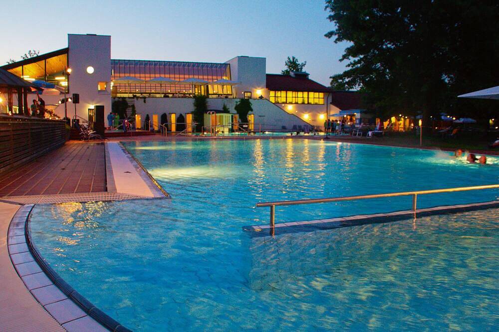 Ganze Wohnung, Thermen (Niederbay.Bäderdreieck), Wellness, Golf, Kunst, Kultur, vorzügl.Essen in Bayerbach, Bayerische Golf und Thermenland