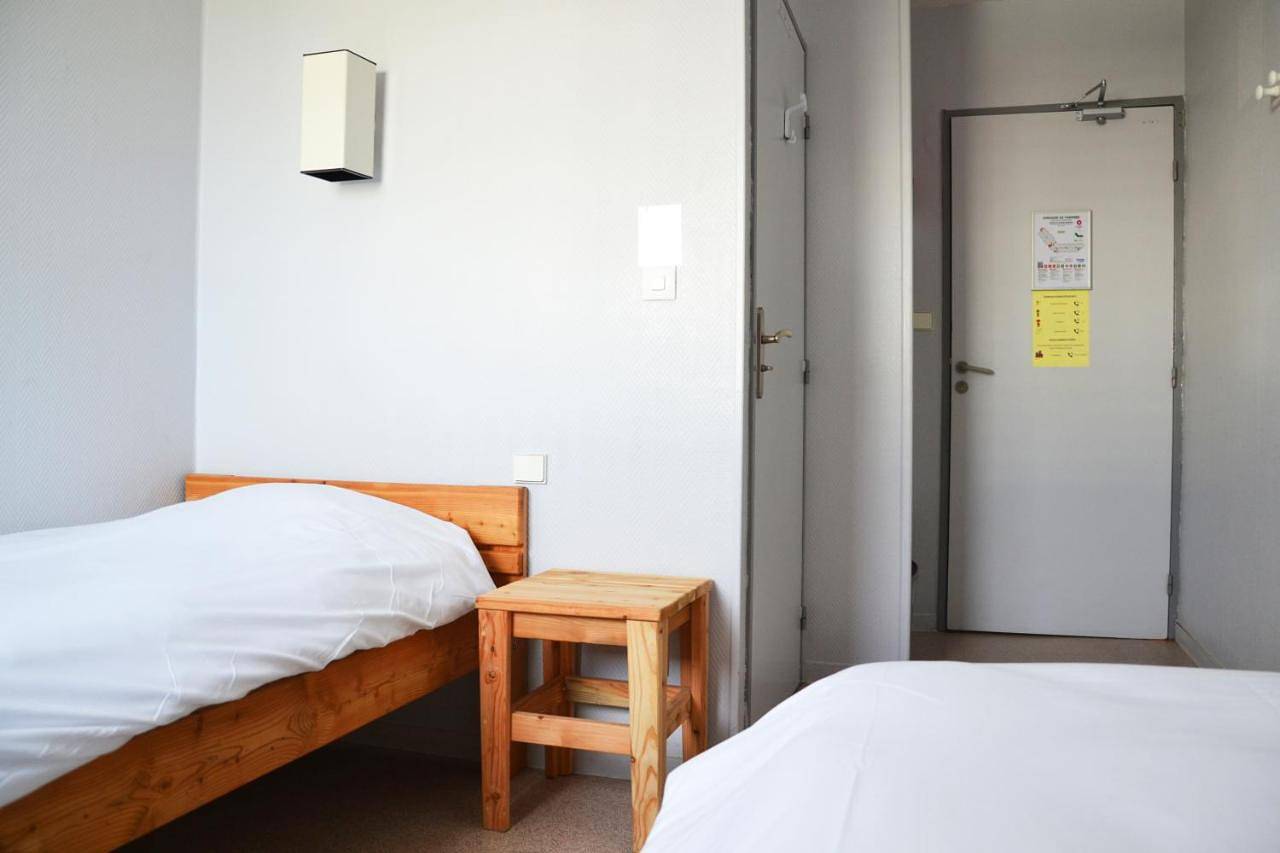 Standard Double Room with Shared Bathroom in Calais, Région de Calais