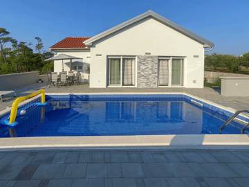 Villa für 6 Personen in Privlaka, Zadar, Bild 1