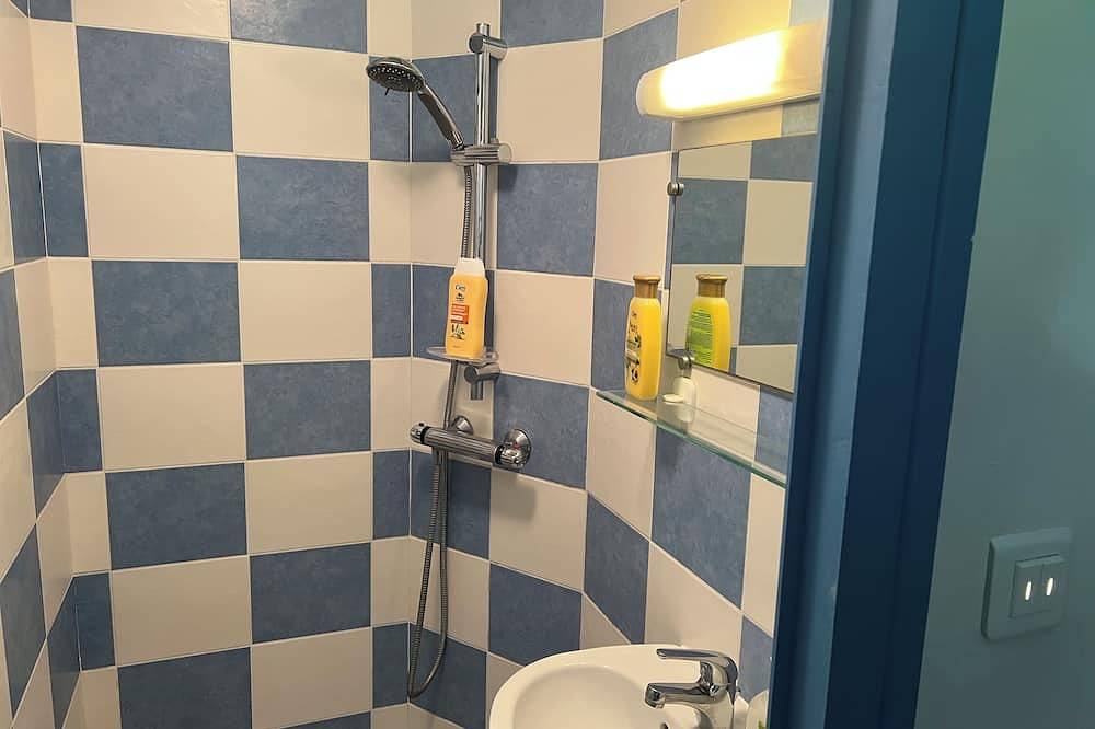 Entire apartment, Studio Pennarbed&Breakfast in Plozévet, Côte de Cornouaille