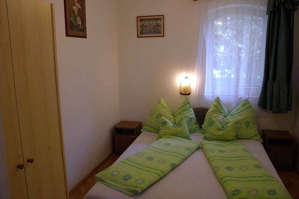 Ganze Wohnung, Ferienwohnung mit Pool, Klimaanlage und 2 Badezimmer in Badacsonytomaj, Balaton