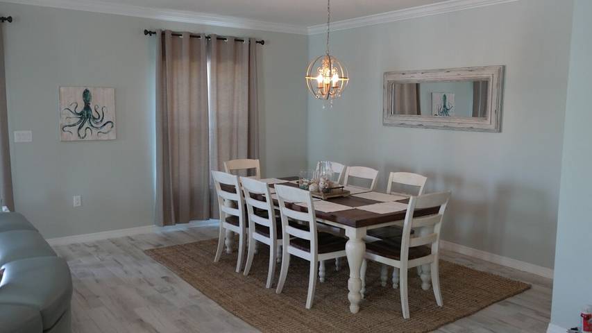 Vacation rental for 10 people, with hot tub and yard as well as pool and balcony in Perdido Key