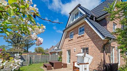 Ferienhaus für 6 Personen, mit Garten und Sauna in Westerland