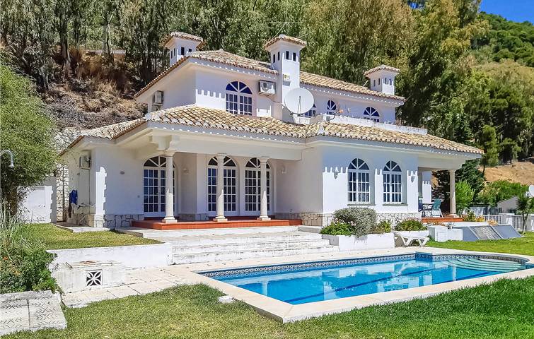 Holiday rental for 11 people, with Terrace and Garden as well as Pool and View in Mijas