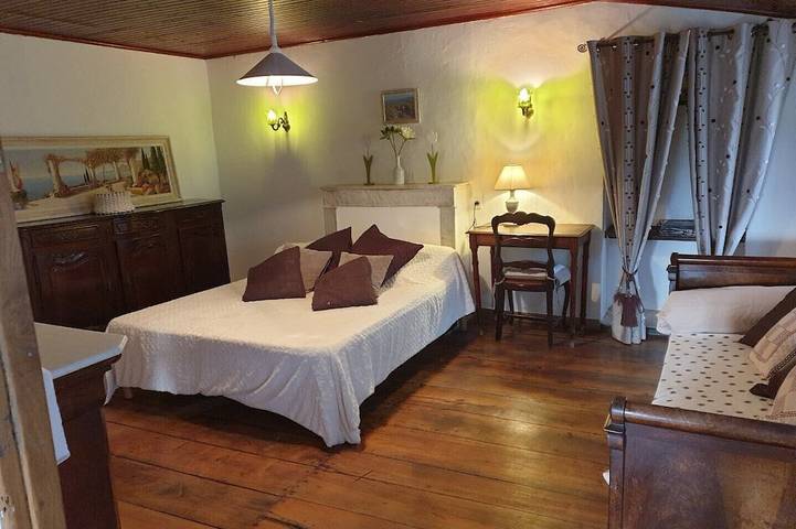 Location de vacances pour 4 personnes, avec balcon ainsi que jacuzzi et jardin dans Port d'Erbalunga - 3