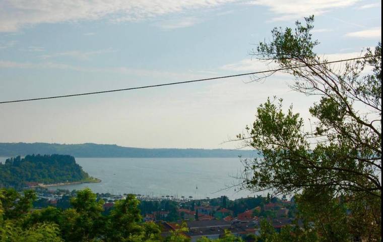 Ferienwohnung für 2 Personen, mit Terrasse und Garten sowie Ausblick, mit Haustier in Piran - 2