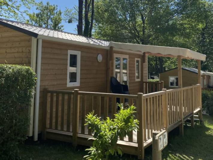 Mobil home pour 6 personnes, avec terrasse et piscine à Petit-Palais-et-Cornemps