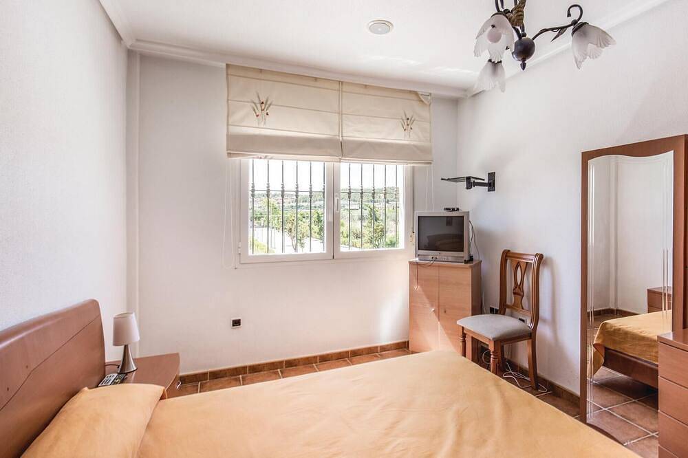 Awesome home in Caravaca with kitchen in Caravaca de la Cruz, Murcia Inland