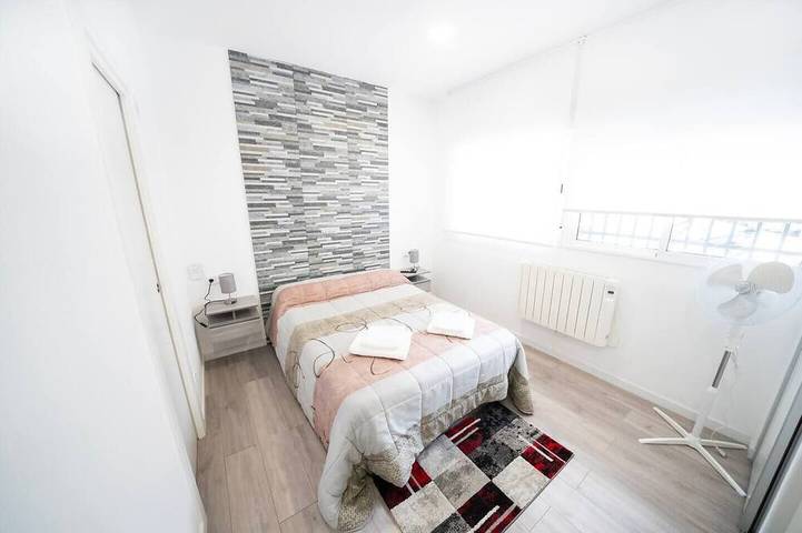 Apartamento entero, En Madrid, amplio, especial grupos o familias. in Leganés, Área Metropolitana de Madrid