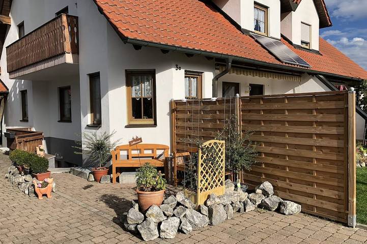 Ferienwohnung für 4 Personen, mit Garten und Sauna in Fischach
