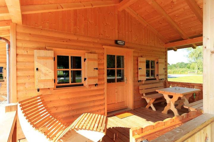 Chalet für 4 Personen, mit Ausblick und Terrasse, mit Haustier am Chiemsee - 2