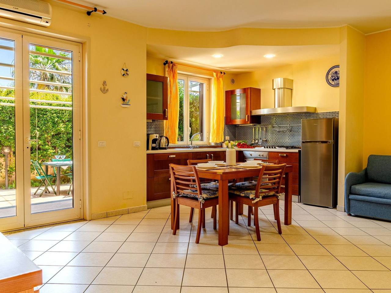 Entire apartment, Wohnung am Meer "La Sera di Giò in Fondachello, Catania Province