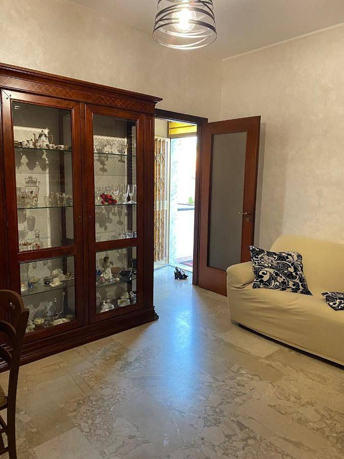 Gîte pour 6 personnes, avec terrasse dans Marina Di Monasterace