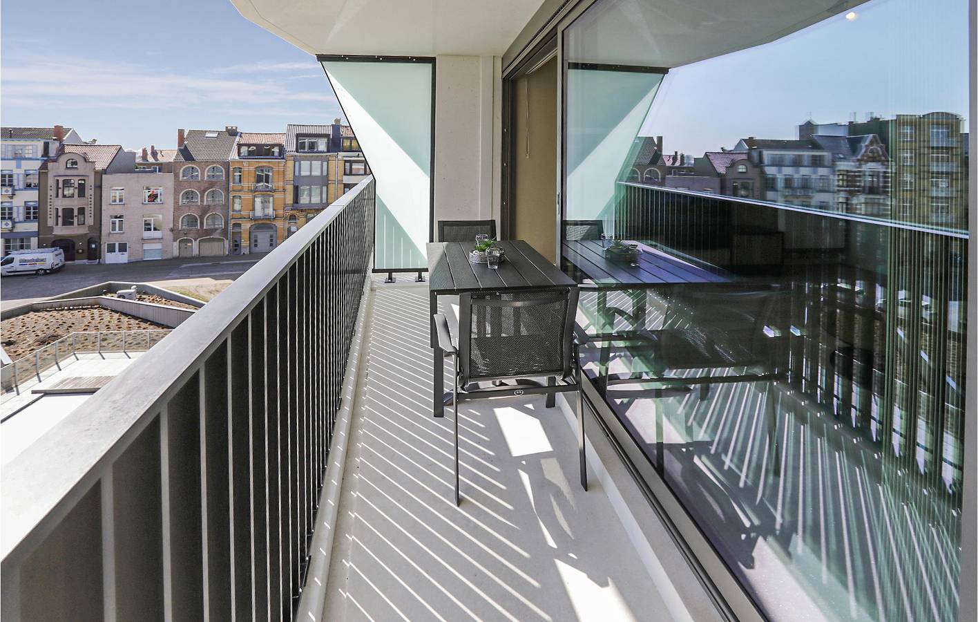 Apartamento vacacional entero, Apartamento de vacaciones para 6 personas con terraza in Ciudad de Ostende, Ostende
