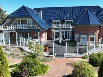 Ferienhaus für 10 Personen, mit Pool und Balkon sowie Garten in Bützow-Land