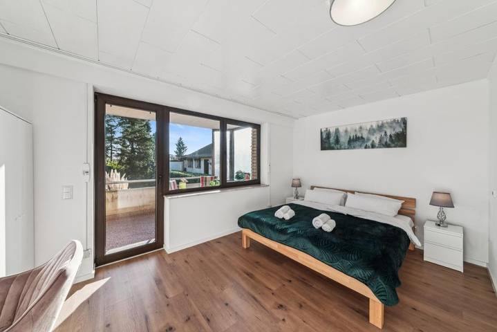 Ferienwohnung für 7 Personen, mit Balkon und Garten sowie Ausblick