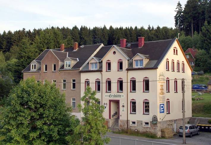 Ferienwohnung für 5 Personen, mit Garten und Pool in Rechenberg-Bienenmühle
