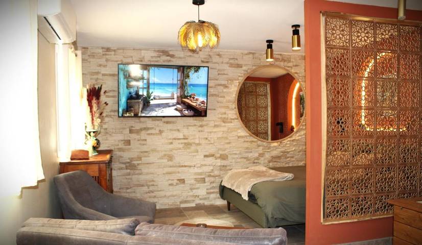 Maison d’hôte pour 2 personnes, avec jacuzzi et jardin dans Wizernes (Saint-Omer)