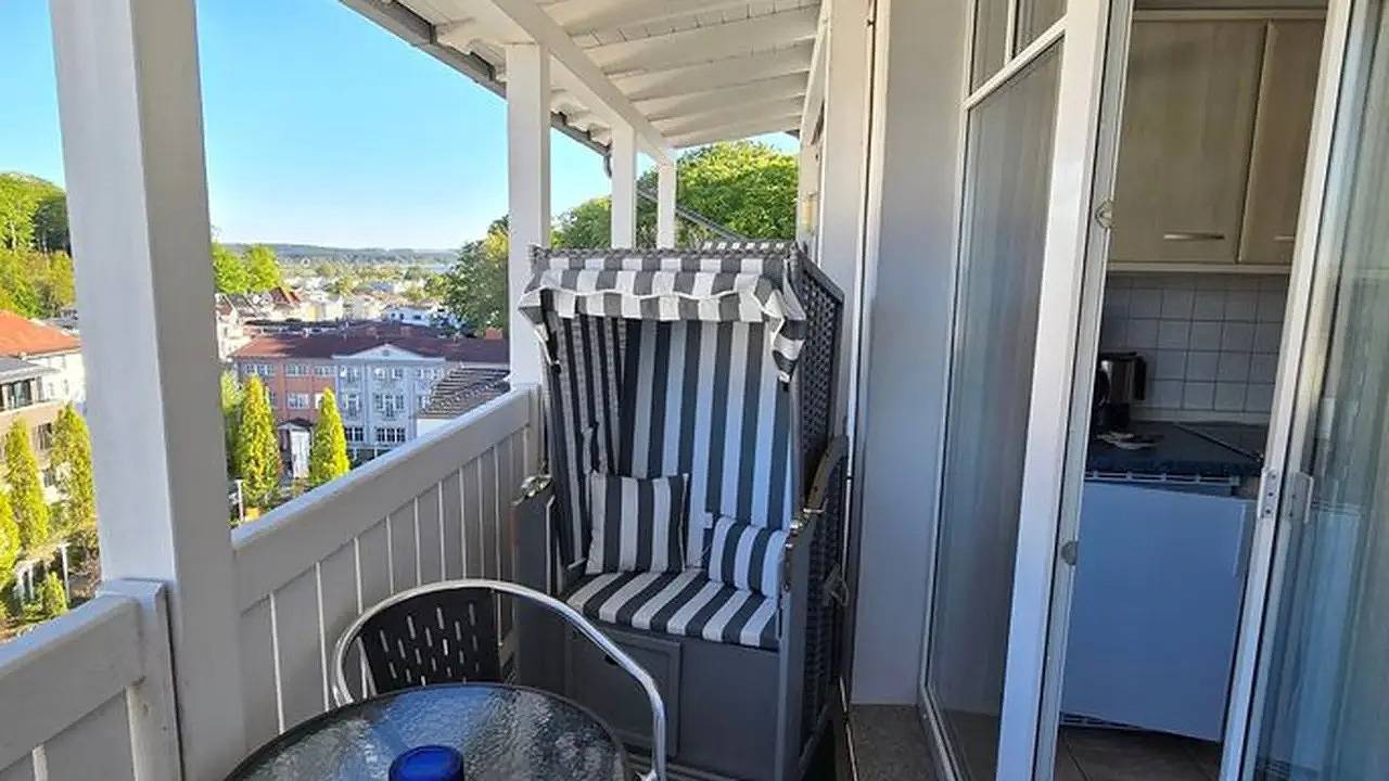 Ganze Ferienwohnung, Ferienwohnung für 2 Personen (40 m²) in Sellin (Ostseebad) in Strand Sellin, Sellin